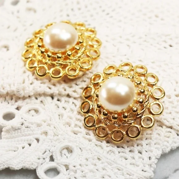 ⚜️ Vintage PAOLO GUCCI Pearl & Gold Earrings
